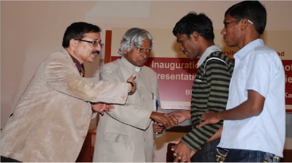 I and Eye students meeting with dignitaries at an event